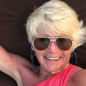 Meet your Posher, Marnie